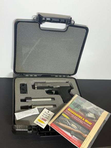 KAHR  9mm  PM 90 93A  SN:IE9625 image