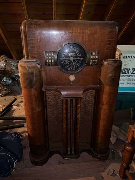 Untested Antique Zenith Console Radio…..needs lots of TLC image
