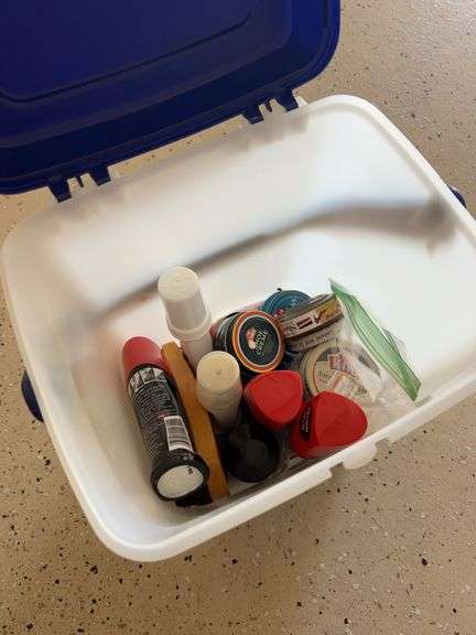 Shoe Polish Kit image