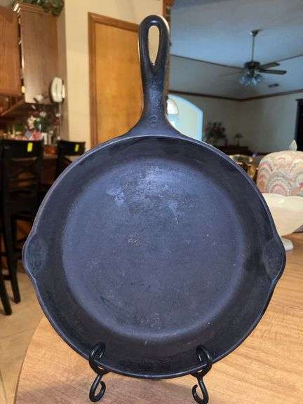 #8 cast iron skillet…..11”D…..no other markings image