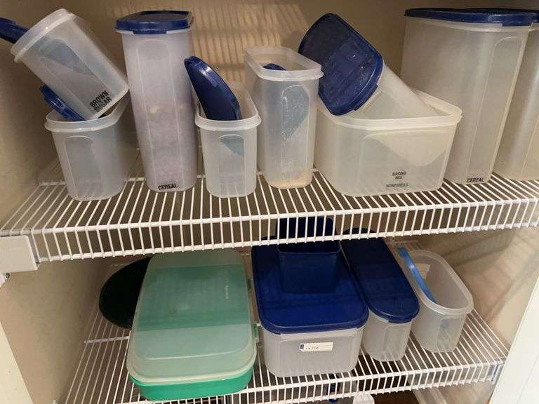 Classic Tupperware Set