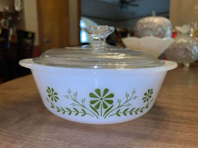 Vintage Glasbake 1-1/2 Quart Lidded Casserole Dish with Green Daisy Pattern….lid fits but is not original to piece image