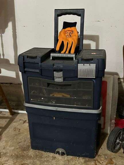Stackable tool box and contents….one latch is missing on top unit image