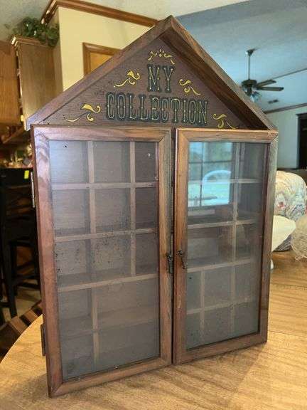 Vintage Enesco “My Collection” Wall Hanging Curio Cabinet for Miniatures…..14 x 19-3/4 tall image