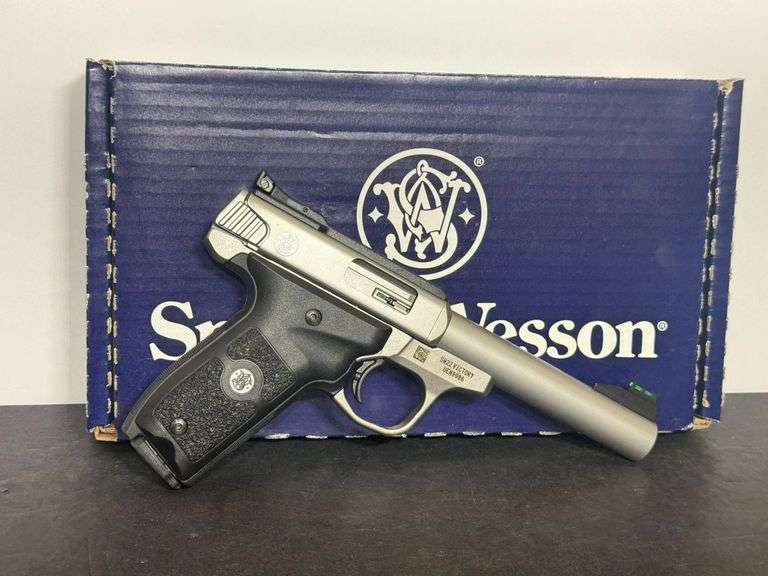 Smith & Wesson  .22 LR  SW22 Victory  SN:UEM9986 image