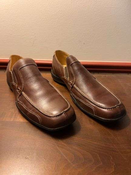 Like new pair of Sandro Moscoloni brown leather casual shoes either original box…..size 10D image