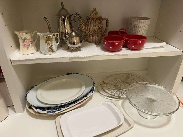 15 pc. Tea and Tray Items image