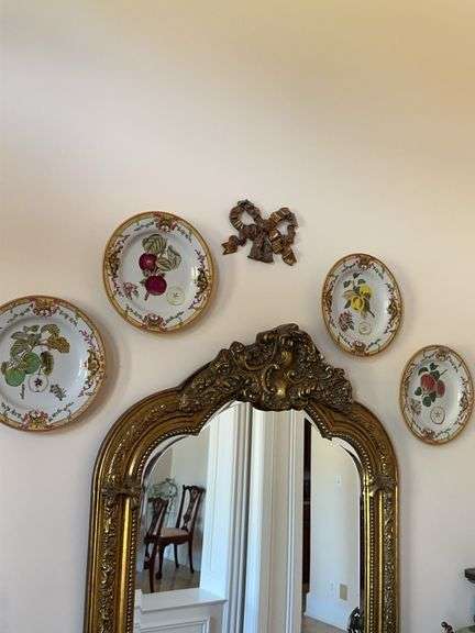 Set of decorative plates image