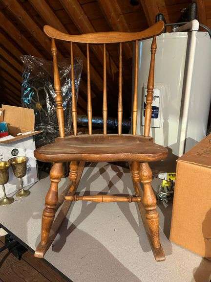 Vintage Tell City rocking chair…..16 x 15-1/2 x 31 tall overall image