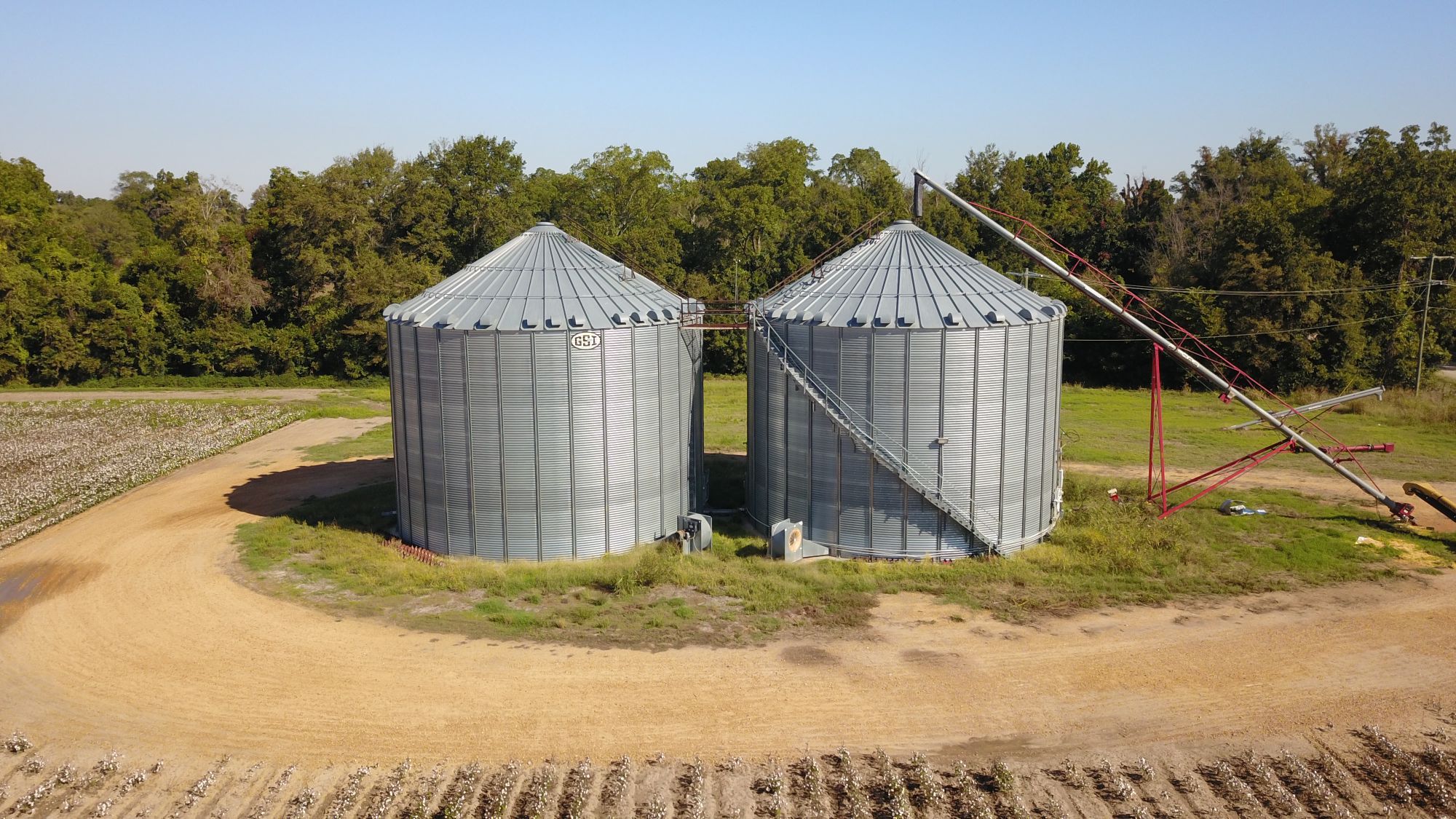 Two Grain Bins on 4 Acres Near Clarksdale MS featured photo 1