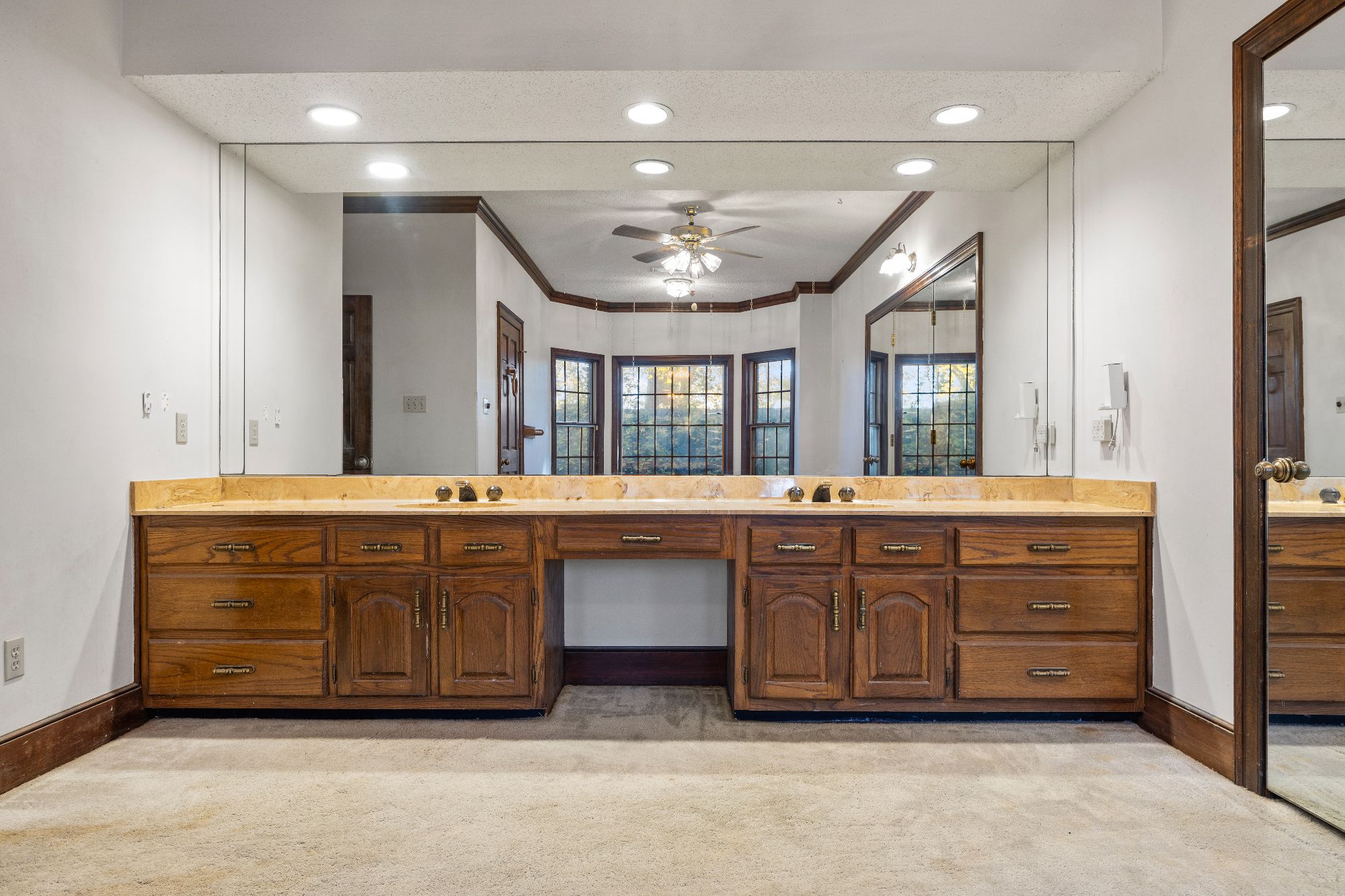 5 Bed 5 Bath Home on 8 Acres featured photo 10