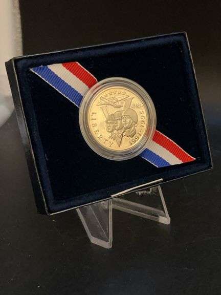 World War II 50Th Anniversary Coin from the Department of the Treasury United States Mint with COA and in original box image