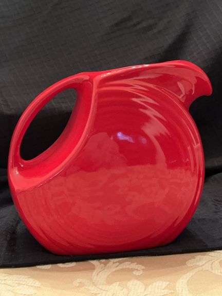 NIB Homer Laughlin Fiesta Ware Large Disk Pitcher….SCARLET 484 326 image