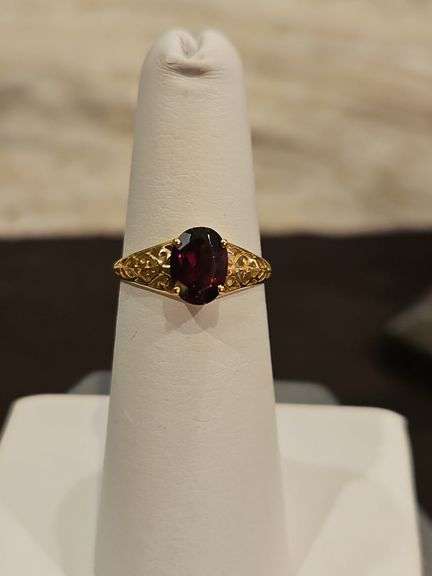 Ladies 10K gold & garnet colored gemstone Victorian Style ring size 6.5; 1.3 total grams... image