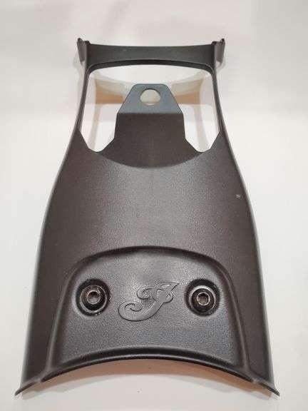 INDIAN SOLO SEAT CLOSEOUT KIT P/N 2882718 image