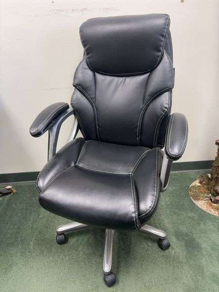 Serta Leather and White Stitched Swivel Office Chair in Great Condition image