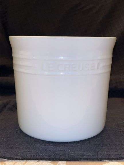 White LE CREUSET 2.75 Quart Large Utensil Stoneware Crock…..6" tall image