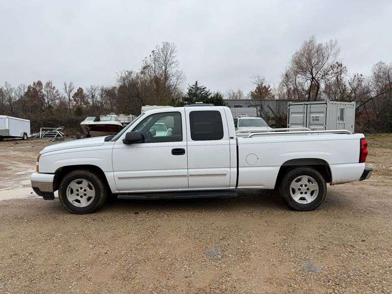 2007  CHEVROLET  Silverado image