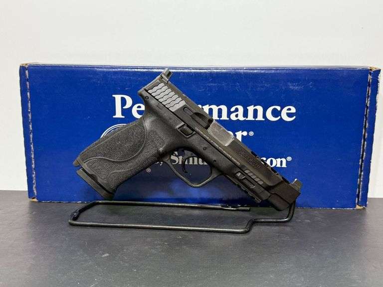 Smith & Wesson  9mm  M&P9  SN:NKP7536 image