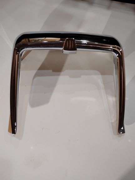 2015-2019 Indian Scout Motorcycle Kuryakyn Legacy Radiator Shroud Accent Part # 9244 image