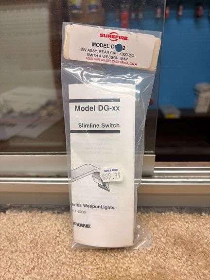 SureFire Weapon Light Grip Switch (Smith & Wesson, M&P) DG-12 image