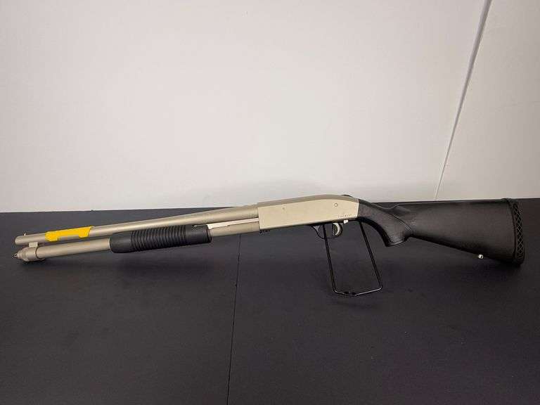 Mossberg  12GA  590  SN: V1408127 image