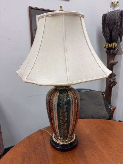 Pretty Porcelain Florentine Style Lamp with Brass Elements & Wood Base image