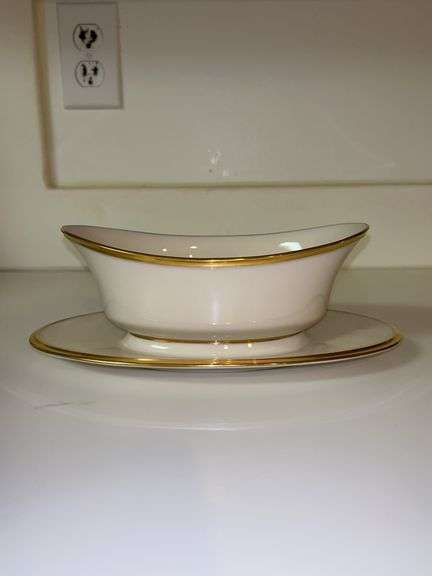 LENOX Eternal gravy boat with attached tray…..9-1/2 long x 3-1/2 tall image