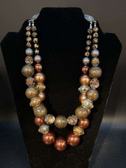 Gorgeous Chico’s double strand chunky beaded necklace with acrylic and silver tone separators image