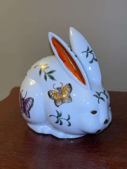 Beautiful porcelain Imari-style rabbit by ANDREA image
