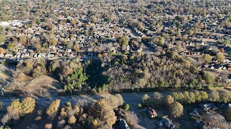 7400 East Shelby Drive, Memphis, 8.5 Acres image