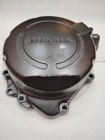 HONDA CBR900RR left engine cover, old, scuffed image