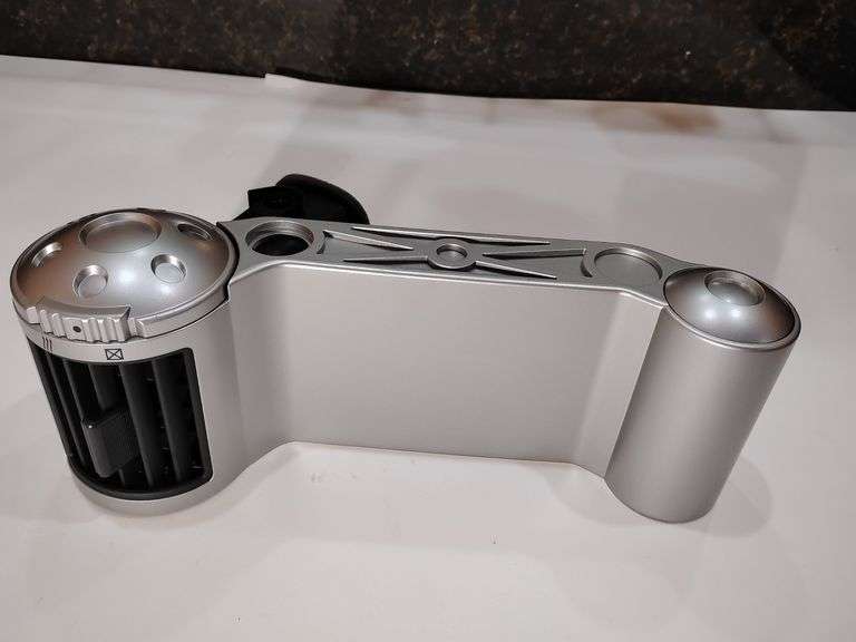 Toyota Instrument Panel Register Assembly Part # 55660-35131 may be for FJ not positive. image