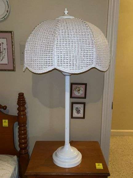 Very nice vintage table lamp work th white wicker shade…..34” tall image