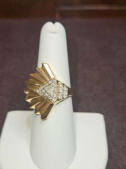 Erte Coquillage Gold(NOT MARKED W/K) and Diamonds Art Deco Style Ring, Size 7 numbered 18/500; 9.8 total grams DIAMONDS TESTED POSITIVE USING DIAMOND SELECTOR II TESTER... image