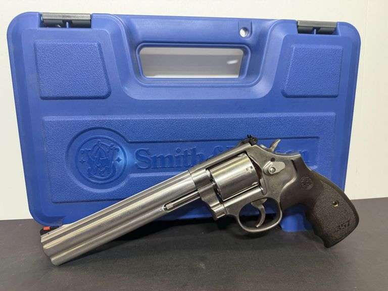 Smith & Wesson  357 Magnum  686 Plus, 7 Shot, 7" Barrel  SN:DRX1204  . image