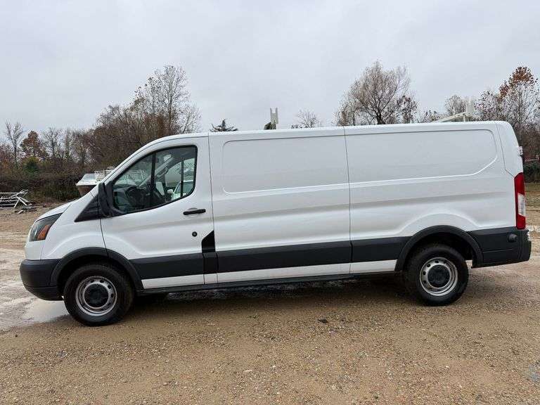 2018  FORD  Transit image