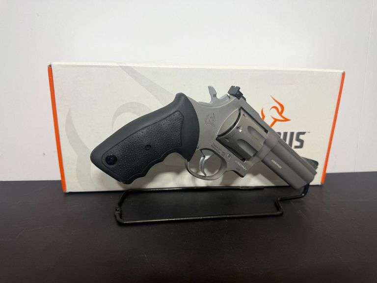Taurus  357 Magnum  608  SN:AEH639872  . image