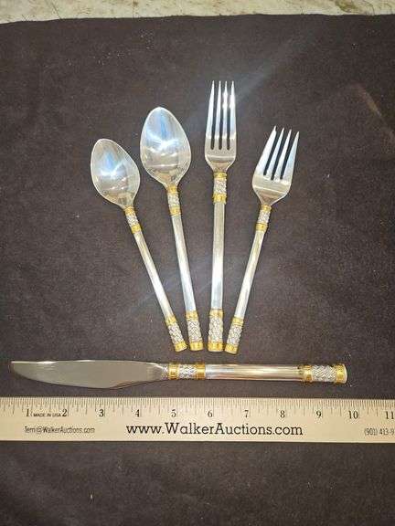 Vintage NIP Wallace Sterling 5-Piece Place Setting in the Golden Agean Weave Pattern...total wt 183.0 g NOT INCLUDING KNIFE w/STAINLESS STEEL BLADE... image