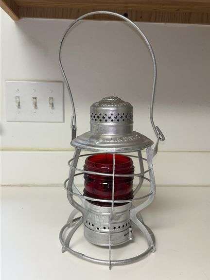 Handlan-Buck Mfg. “The Handlan” St. L & S.W.R.R. Railroad Lantern with ruby red globe image