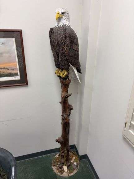 Incredible Custom Carved Hershell Dee Moses Eagle image