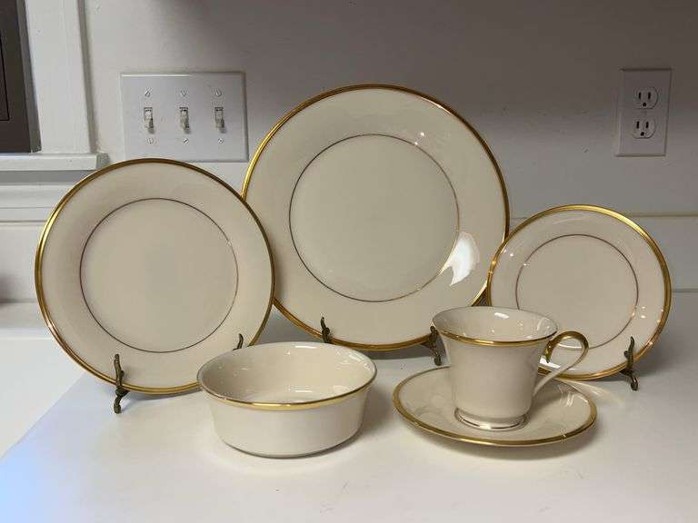 Eternal by LENOX 6-piece place setting….dinner plate, salad plate, dessert plate, fruit bowl, cup/saucer image