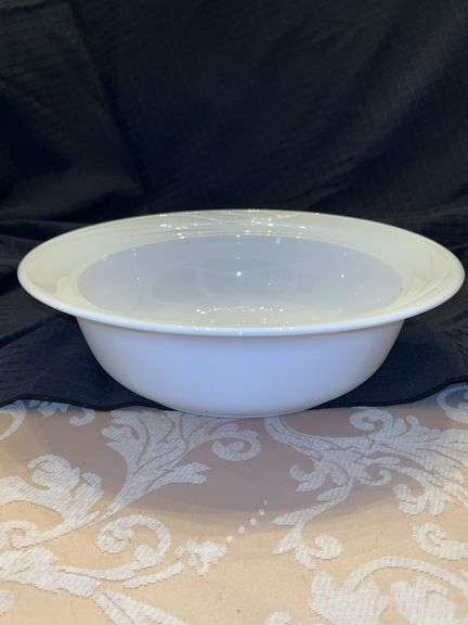 Corning White Flora Casual Elegance Casserole Serving Bowl…..11-3/4”D x 3-1/2” tall image
