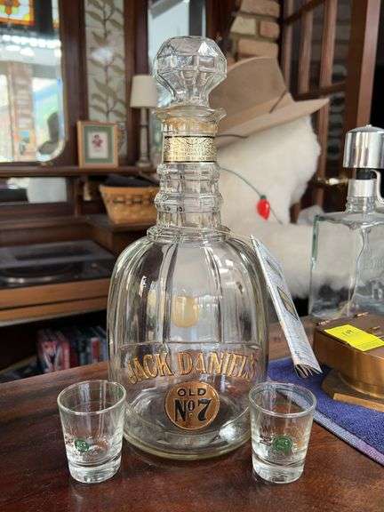 Vintage Maxwell House Jack Daniel’s No. 7 Decanter with 2 shot glasses and original informational booklet image