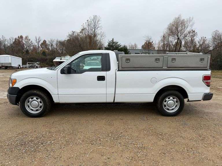 2013  FORD  F-150 image