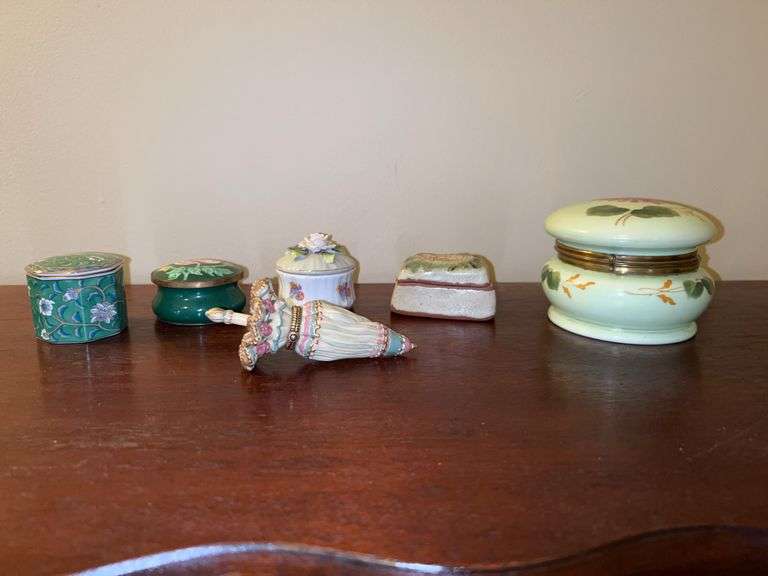 Fine grouping of porcelain, pottery, brass enamel and resin hinged and non-hinged lidded trinket boxes and 1 powder jar image