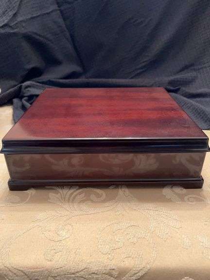 Beautiful Bombay Company mahogany Signature Edition Tea Chest…..12-1/2 x 11-1/2 x 3-3/4 tall image