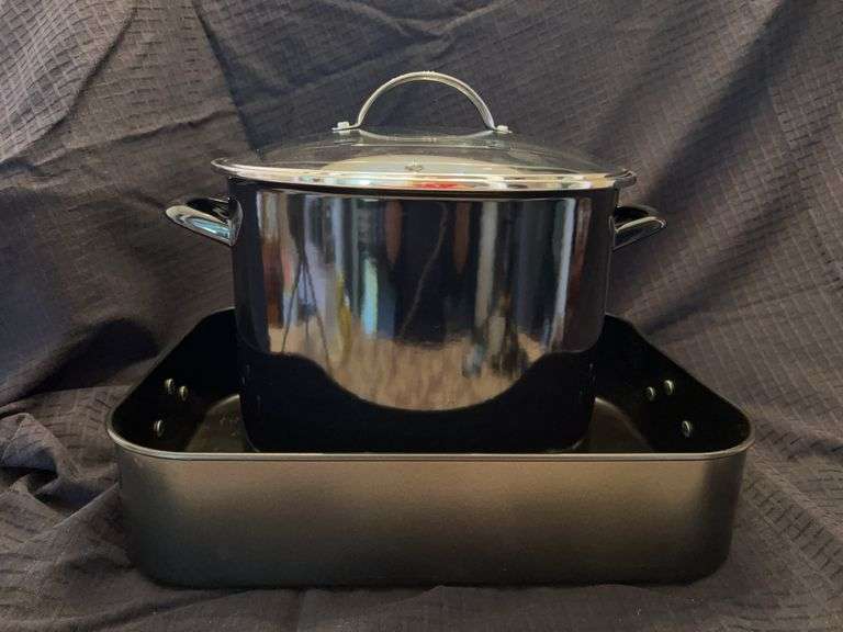 16 x 12-1/2 x 4 used but on like new condition roasting pan and NEW 12”D x 9-1/2 tall stock pan image