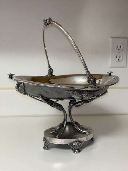 Vintage Simpson, Hall & Miller Treble Plate Centerpiece Bowl…..11 x 9-1/2 x 7-1/4 tall (not including handle image