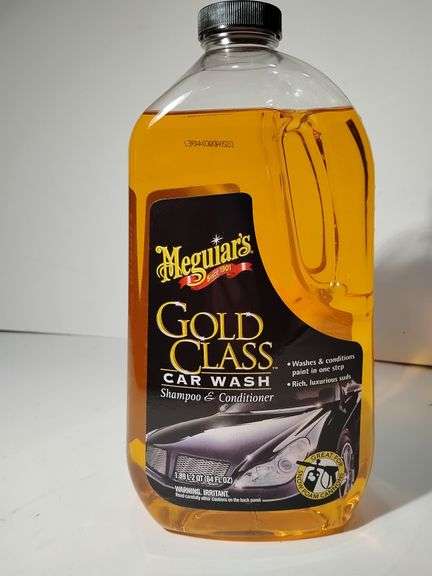 Meguiar's Gold Class Car Wash Shampoo & Conditioner 64 oz. Very lightly used. image